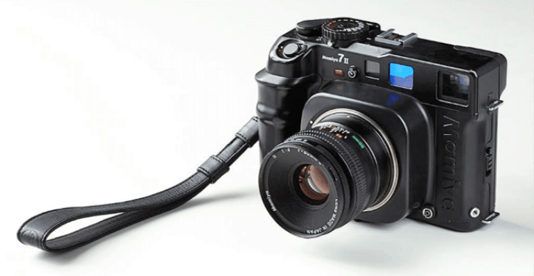 Sony-medium-format-camera-i
